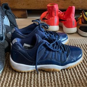 Jordan Shoes Jordan 11 Retro Low size 4